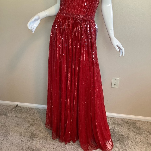 Mac Duggal 4961D Red Sequin Evening Gown - Picture 4 of 12